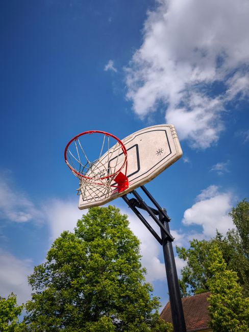 头号种子顺利开门红!头号萨巴伦卡2-0博萨斯·马内罗